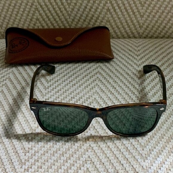 Ray-Ban RB2132 New Wayfarer Sunglasses 55mm - Picture 1 of 11